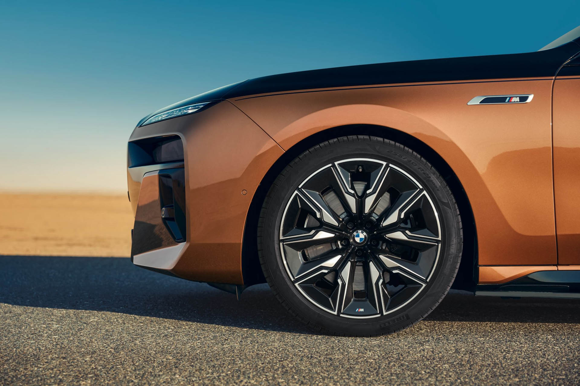 BMW i7 M70 xDrive 26