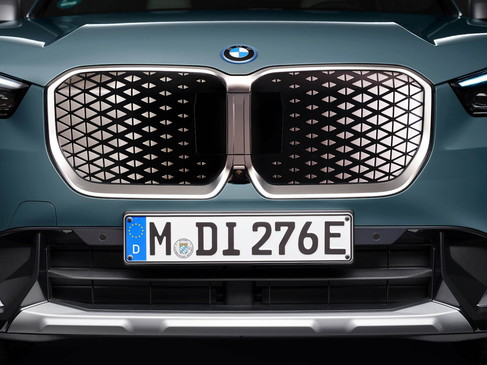 BMW iX1 eDrive20 04