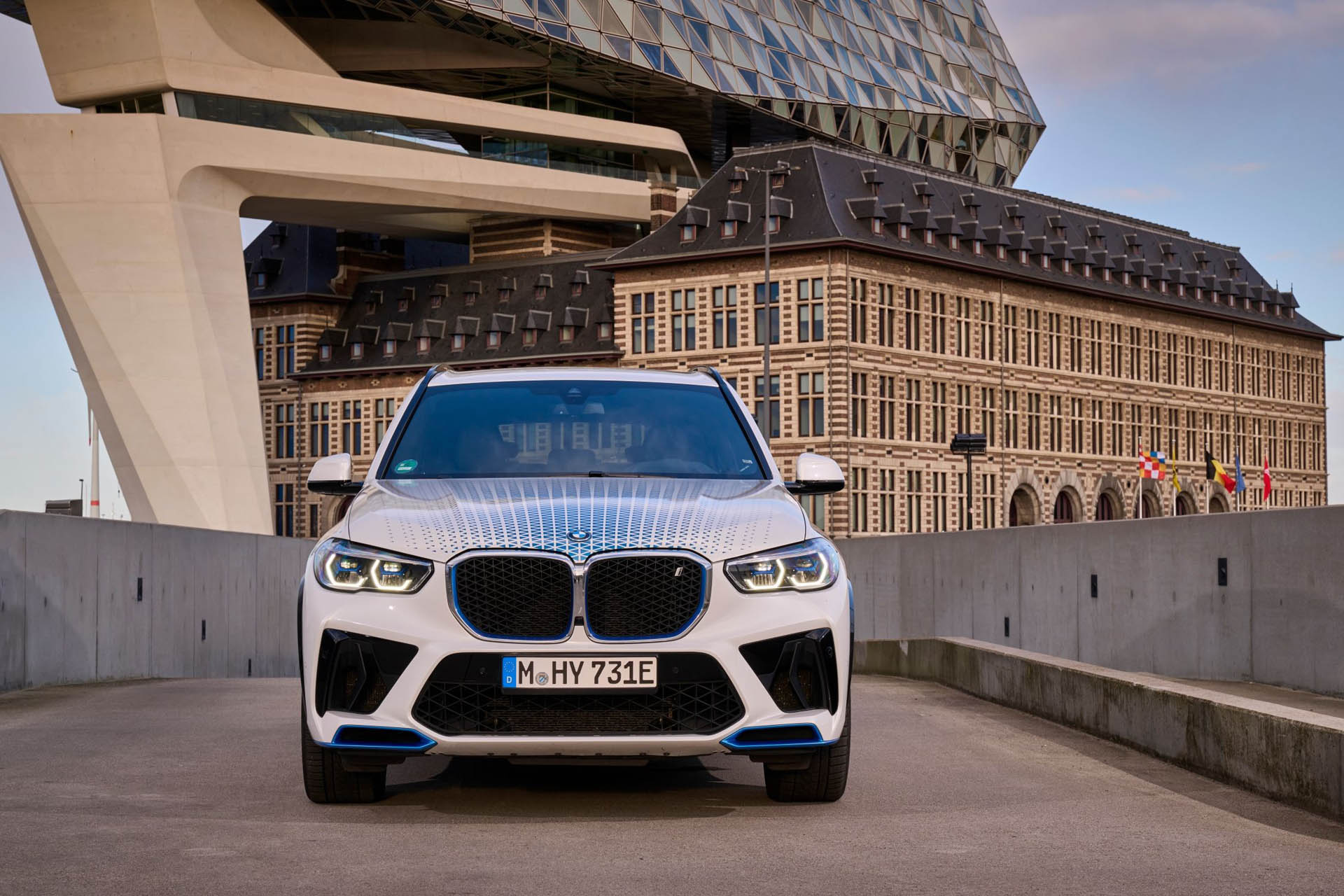 BMW iX5 Hydrogen 41