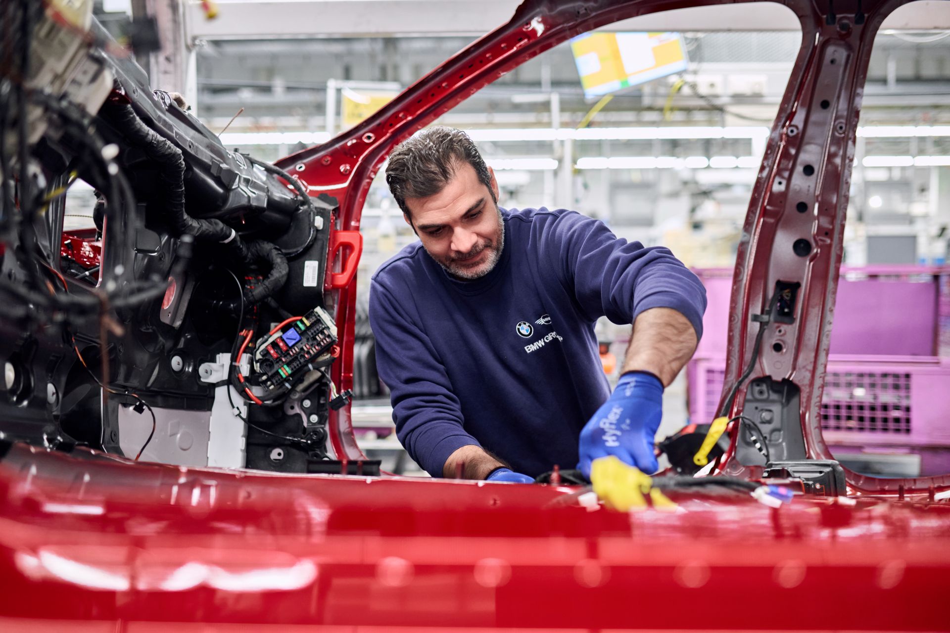 bmw regensburg plant 12