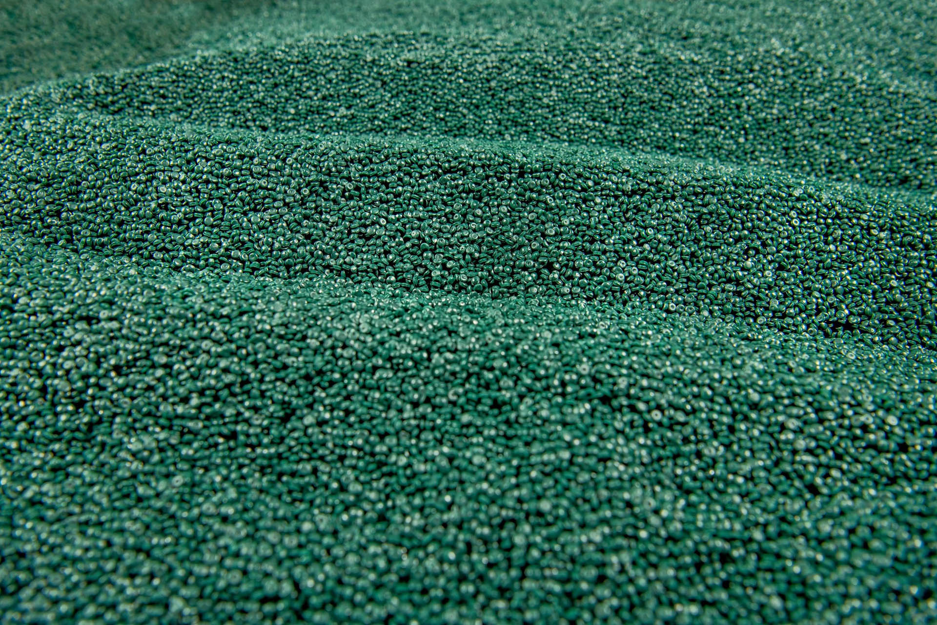 P90477077-lowRes