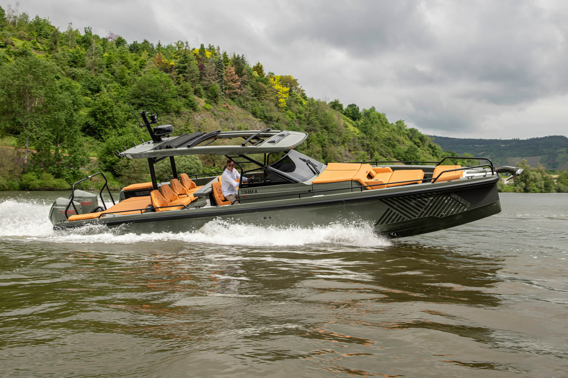 BRABUS 800 4x4 Stealth Green-M-AMG G 63 4x4 On Location 126