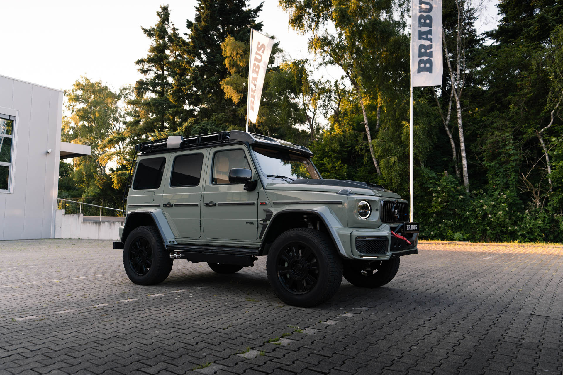 BRABUS 800 4x4 Stealth Green-M-AMG G 63 4x4 Outdoor 17