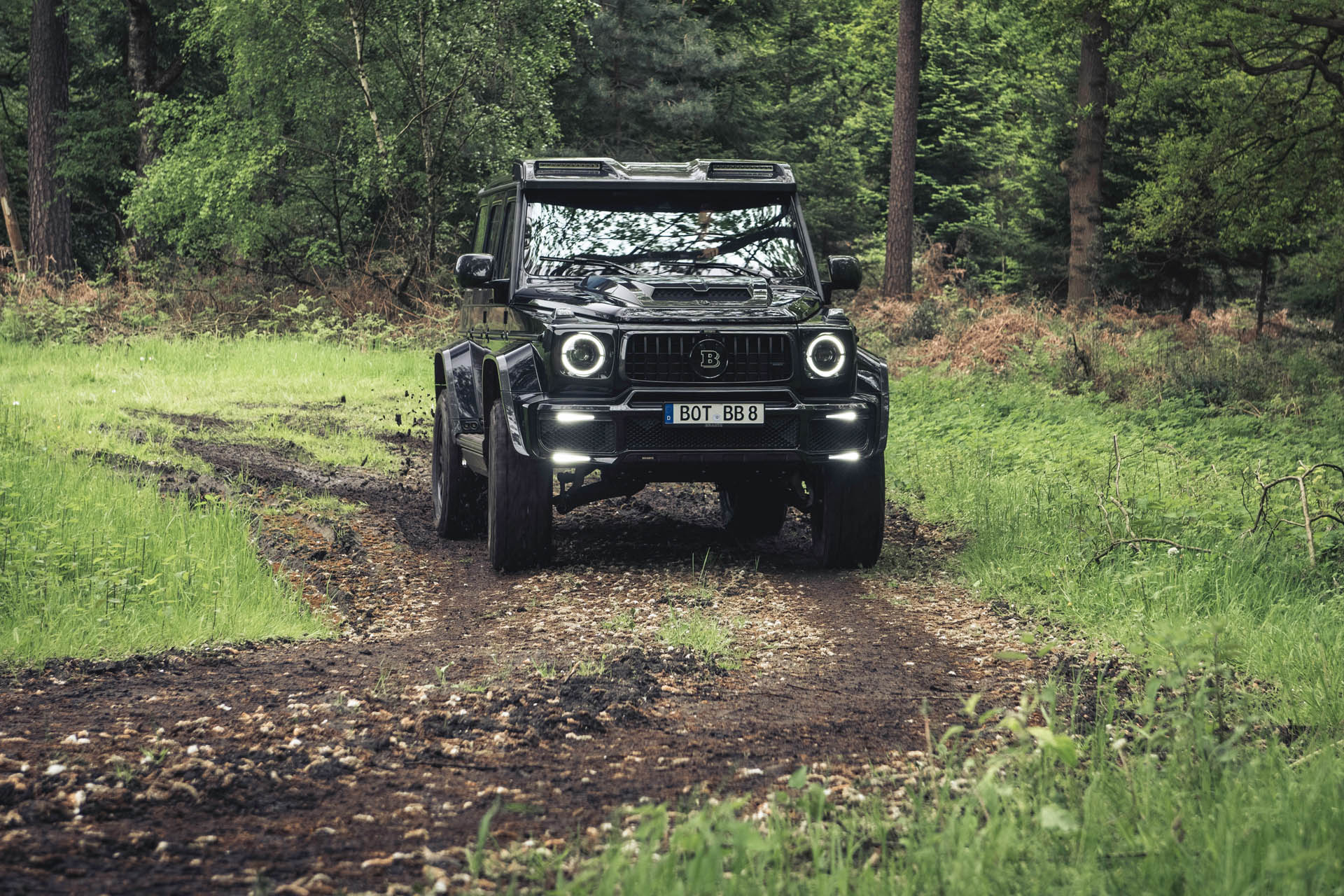 BRABUS 800 4x4 Superblack 26