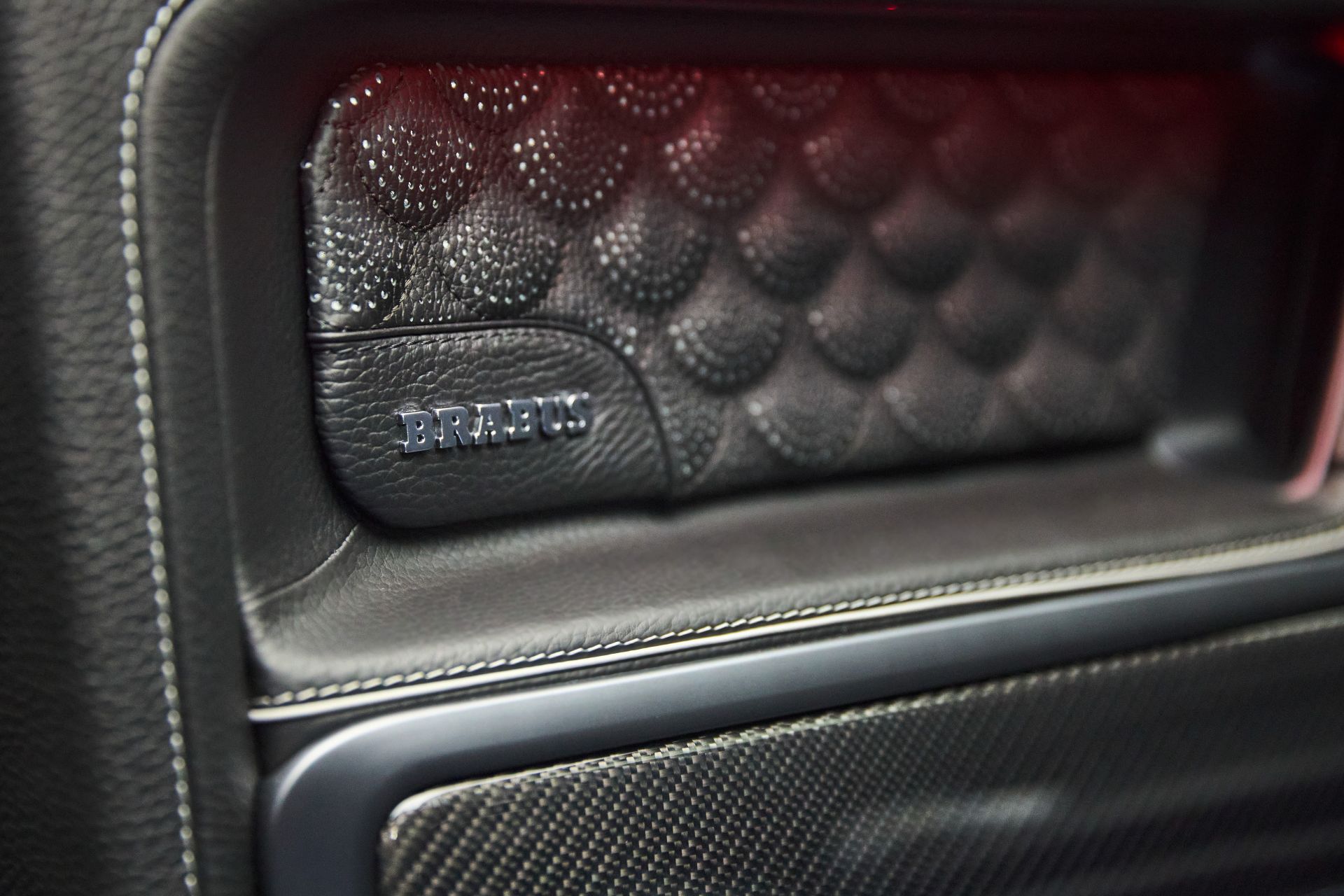 BRABUS 900 ROCKET EDITION W465 On Location 54