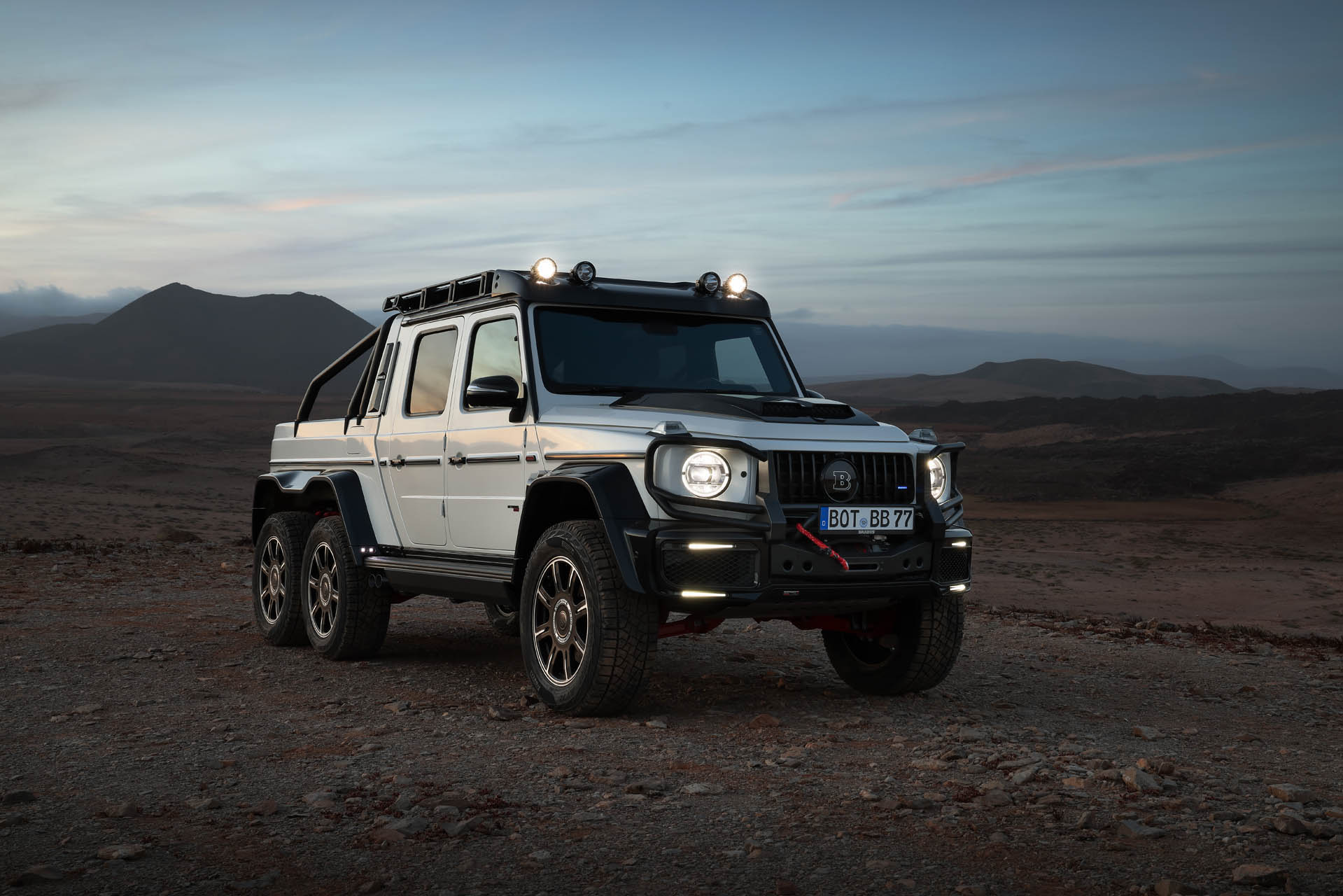BRABUS XLP 800 6x6 Adventure-M-AMG G 63 Outdoor 17