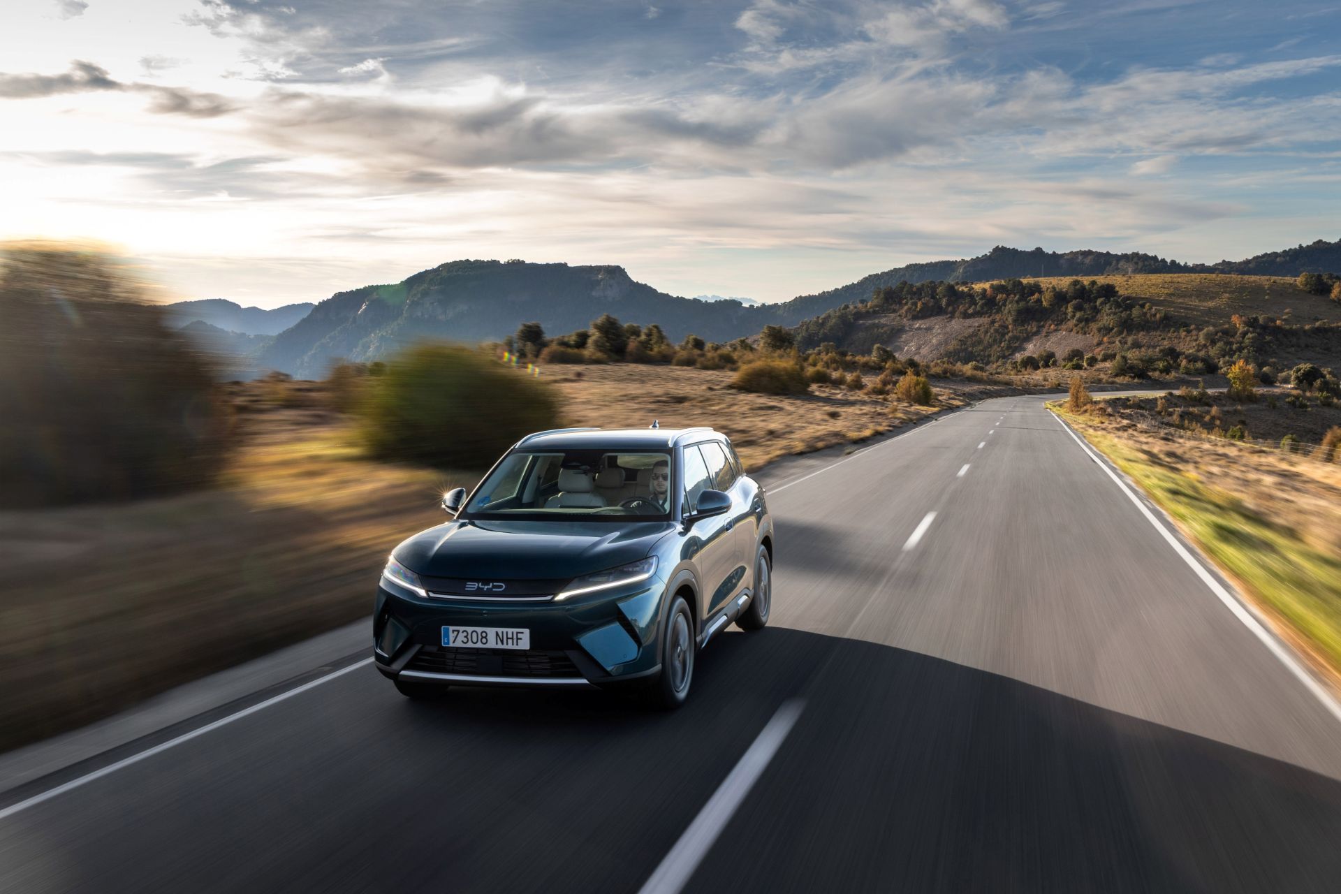 BYD ATTO 2 DM-i Exteriors 12