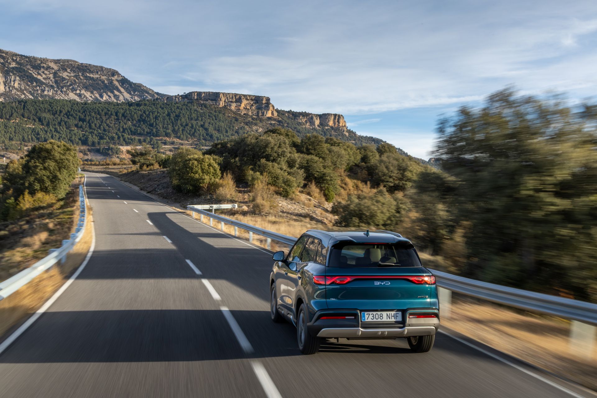 BYD ATTO 2 DM-i Exteriors 4