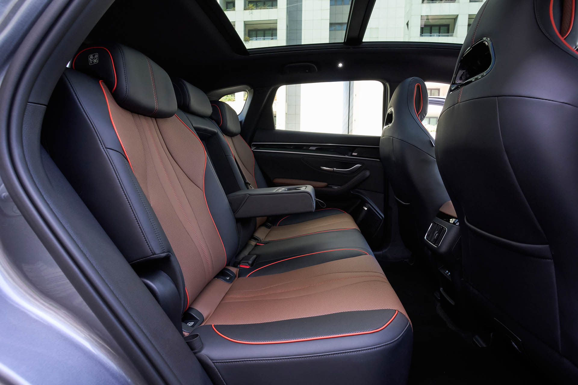 BYD SEAL U DM-I  INTERIOR 009