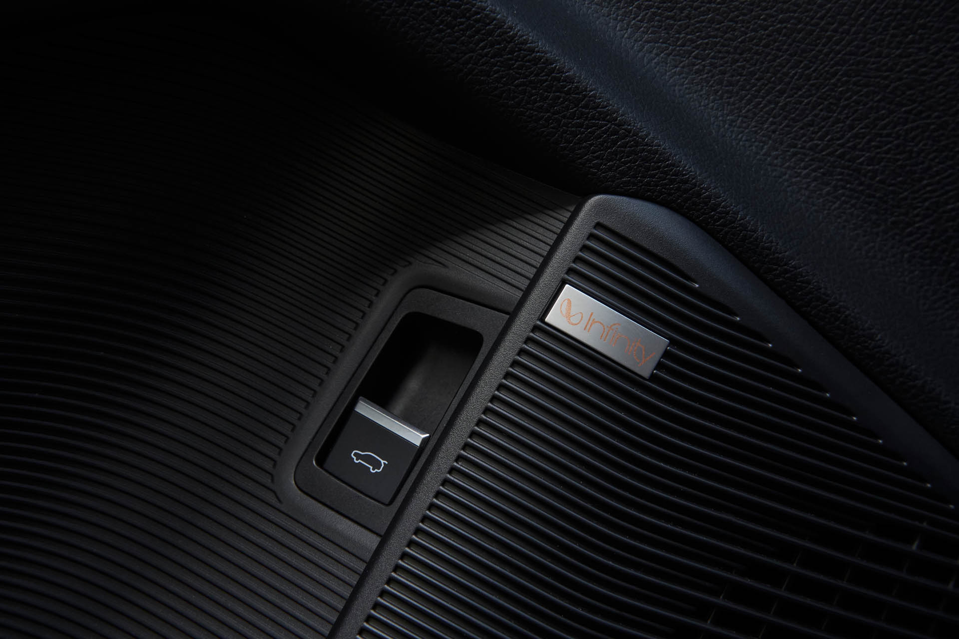 BYD SEAL U DM-I  INTERIOR 018