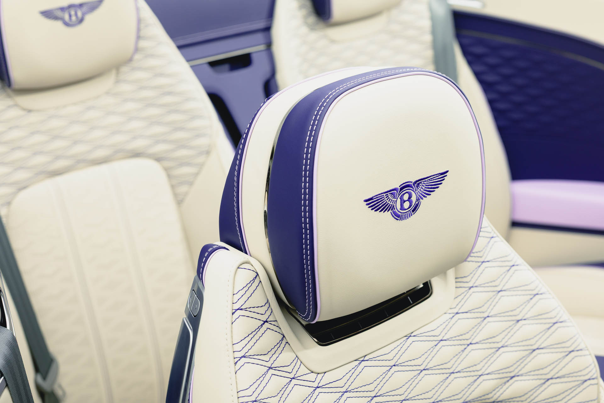 Bentley GTC Violette - 2
