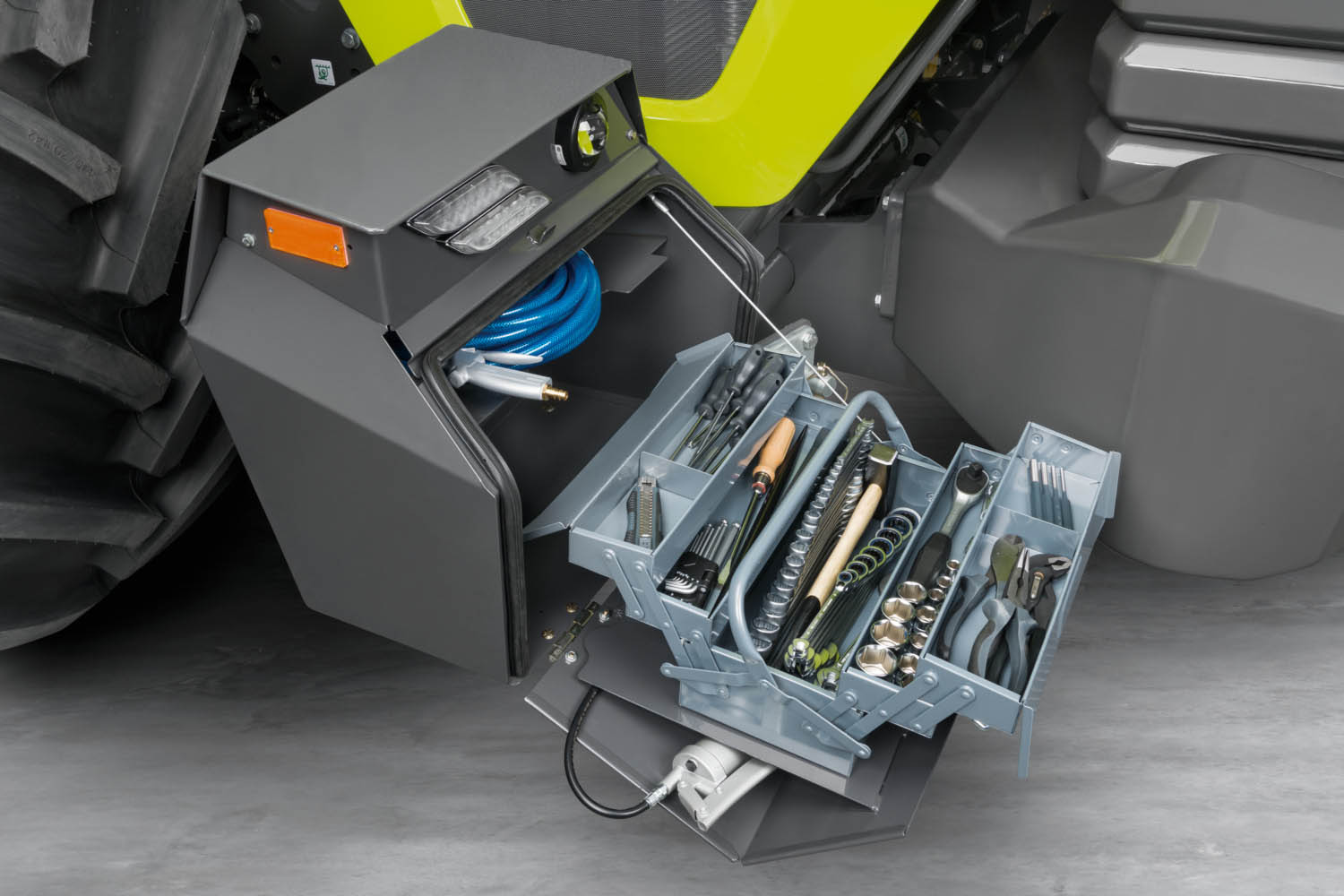 Claas Xerion 28