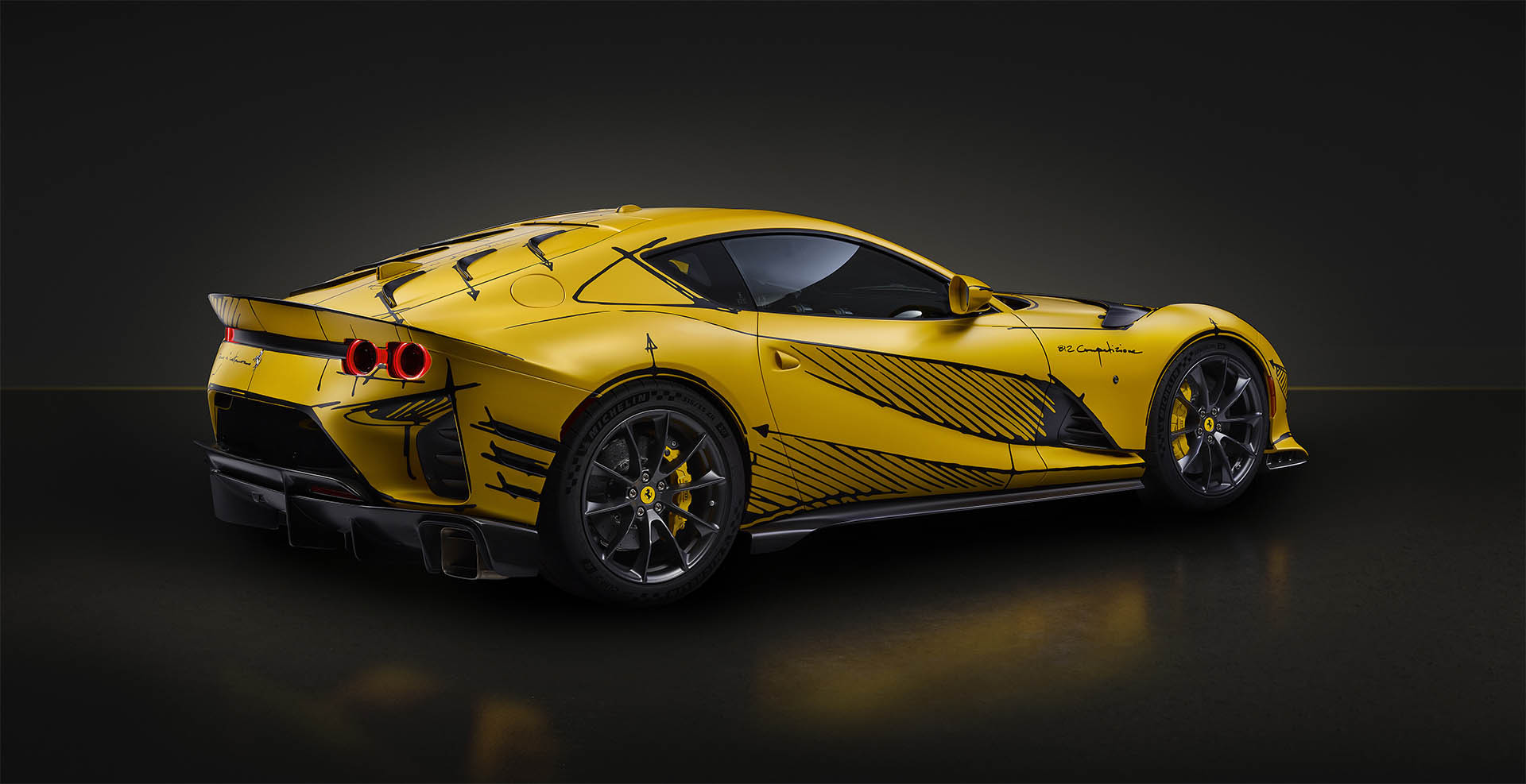 Ferrari 812 Competizione Tailor Made 24