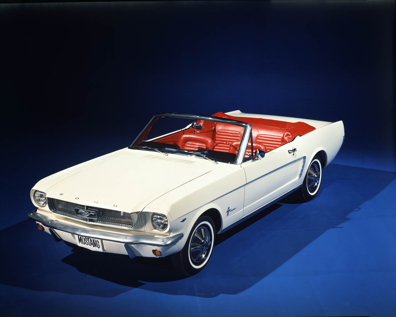 1965-Gen1-FordMustangconvertible