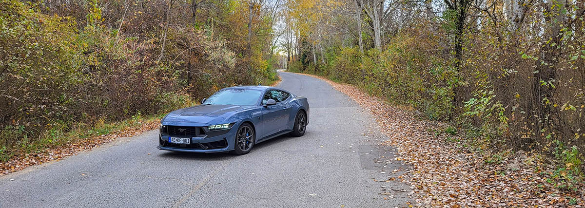 Fors Mustang Dark Horse 2024 nyito
