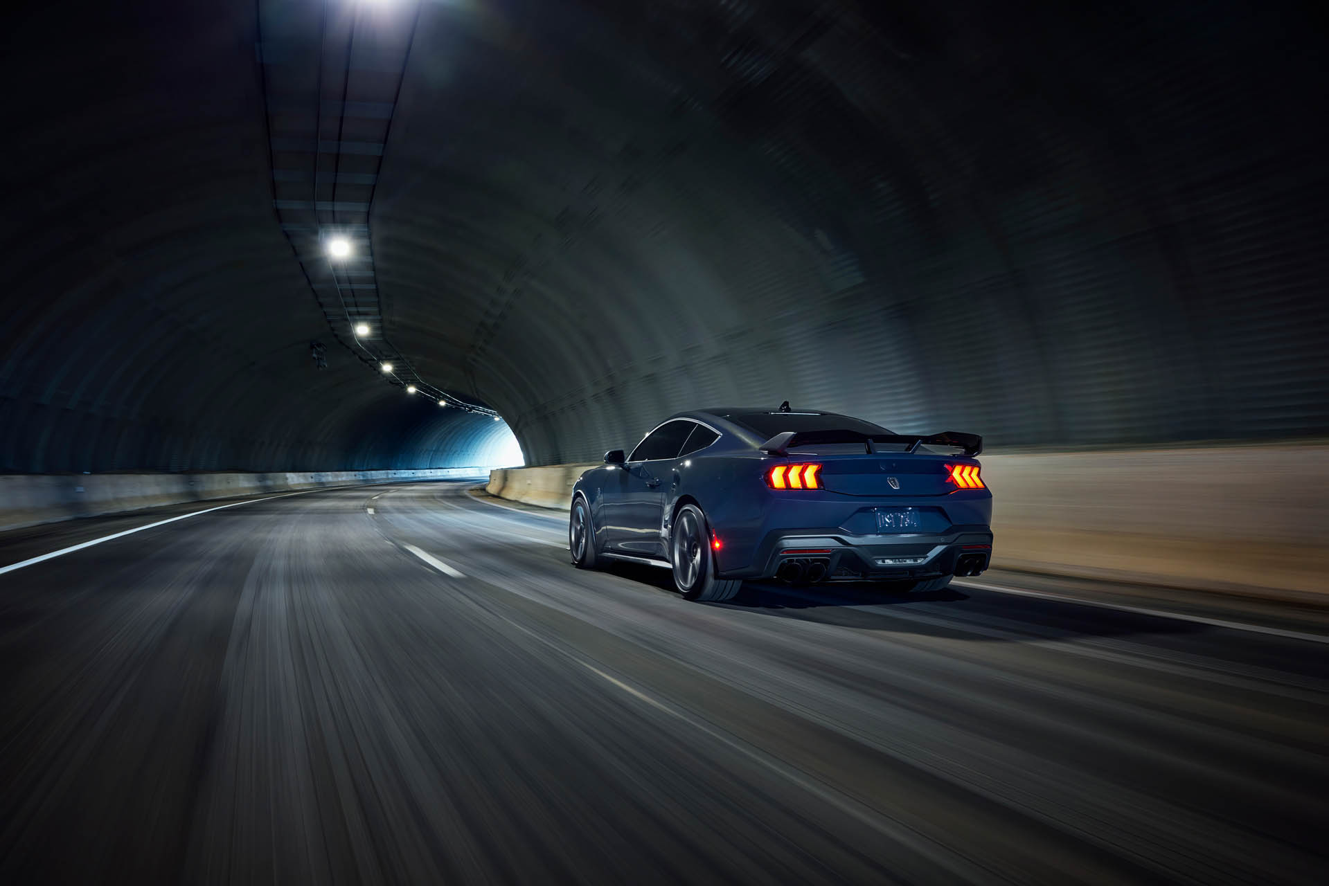 fordmustang2022DarkHorse12