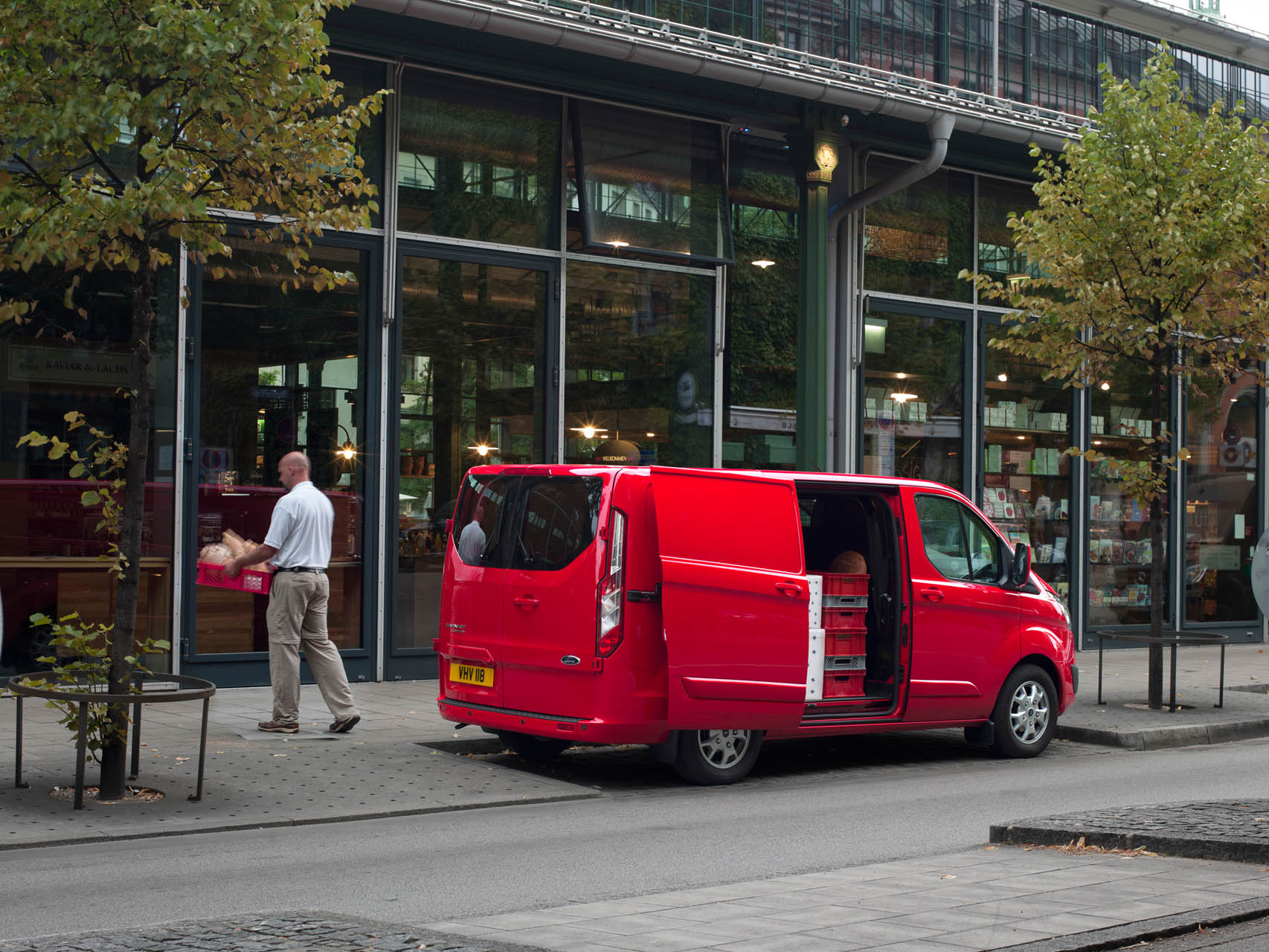 2015-Ford Transit-Custom 03