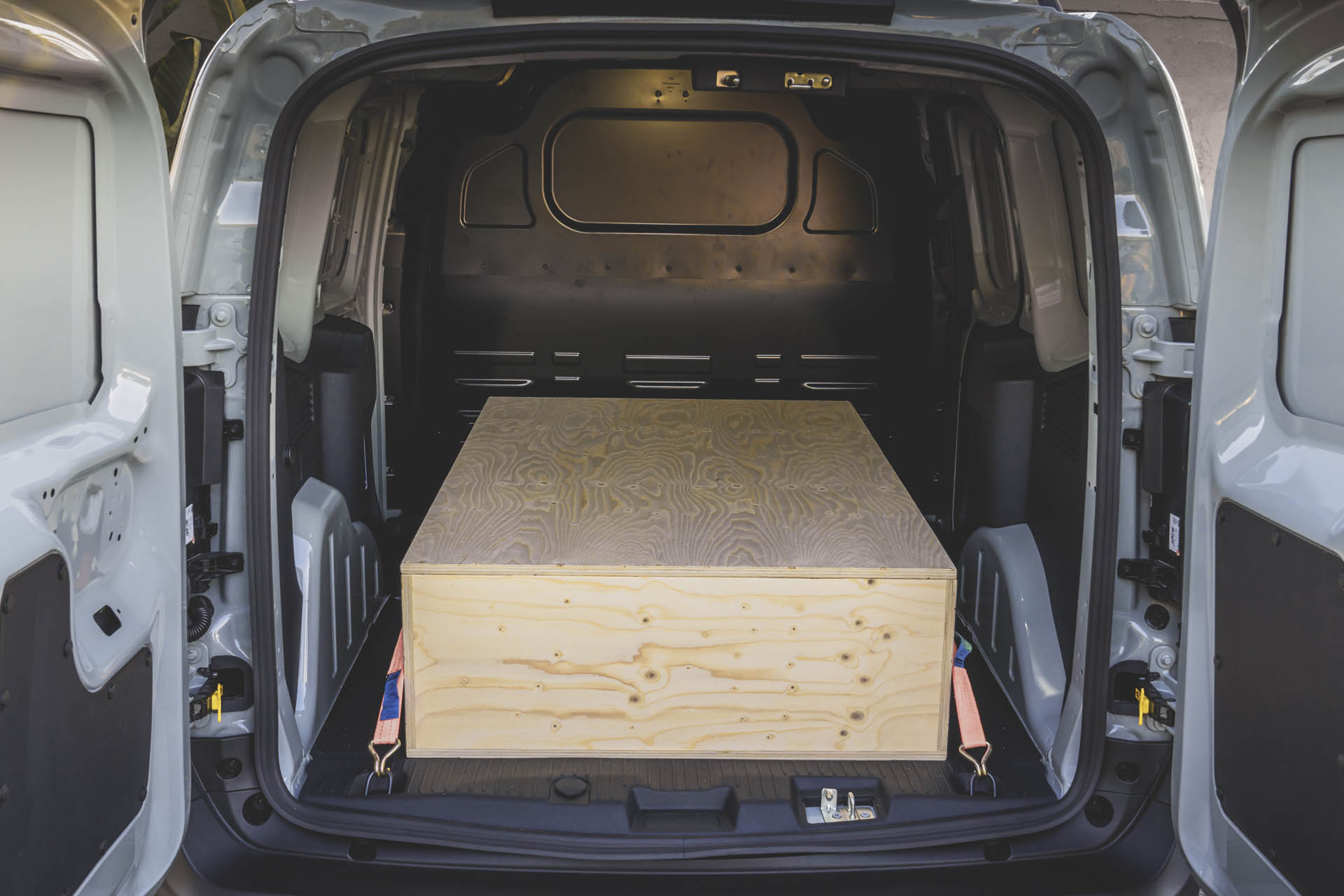 Ford Transit Courier 2024 19