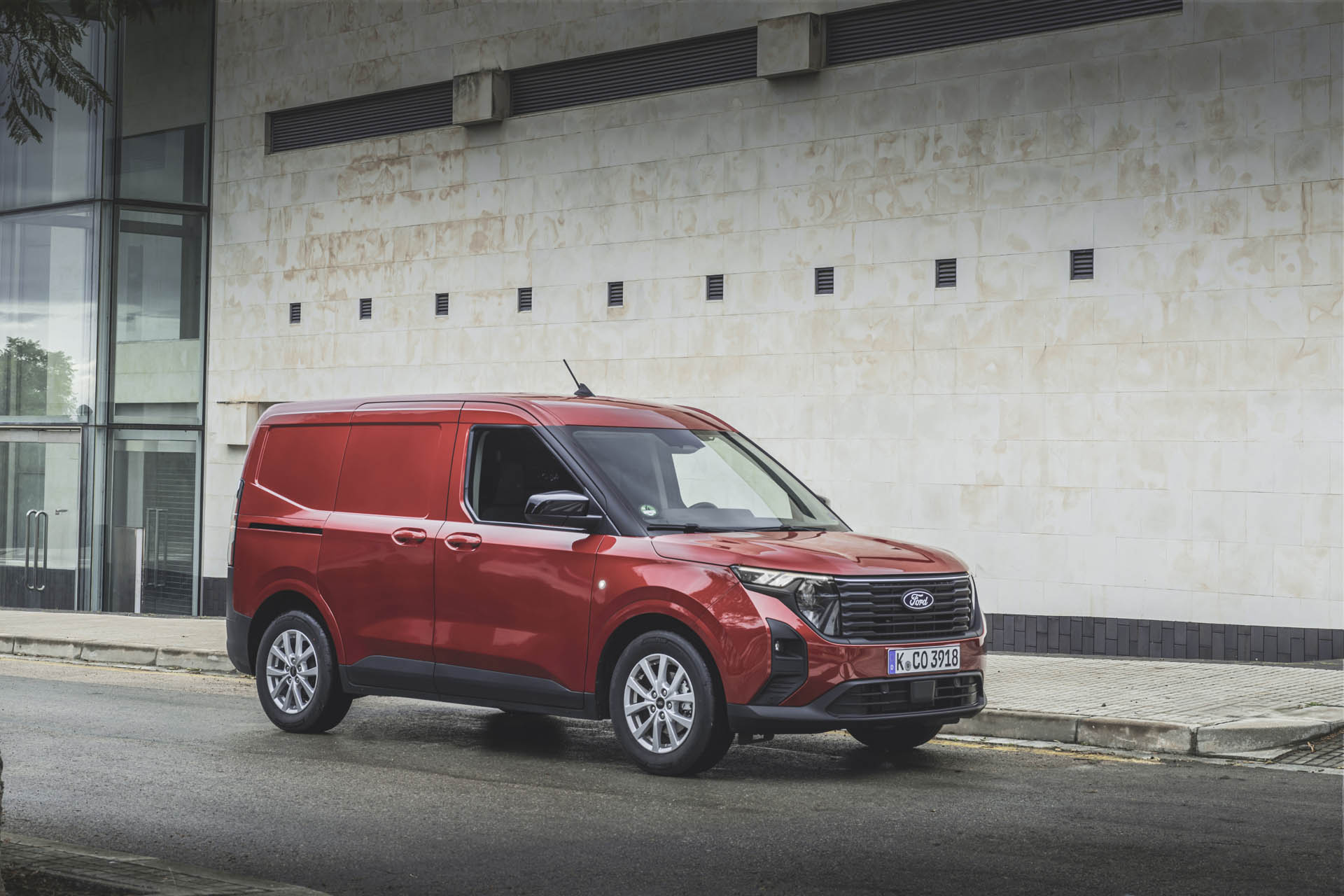 Ford Transit Courier 2024 20
