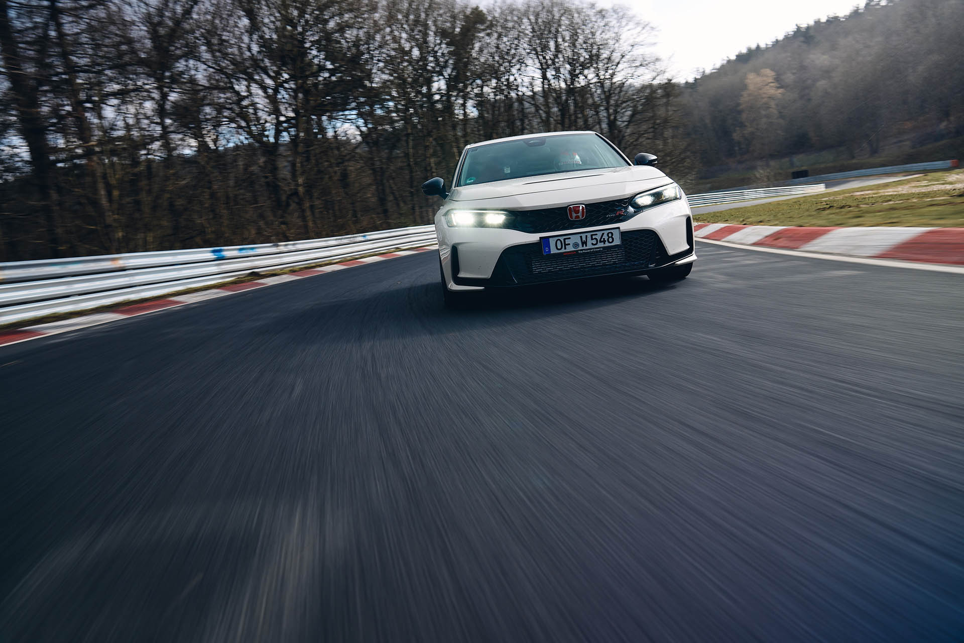 HONDA CIVIC TYPE R LAPRECORD AT Nurnburging 06
