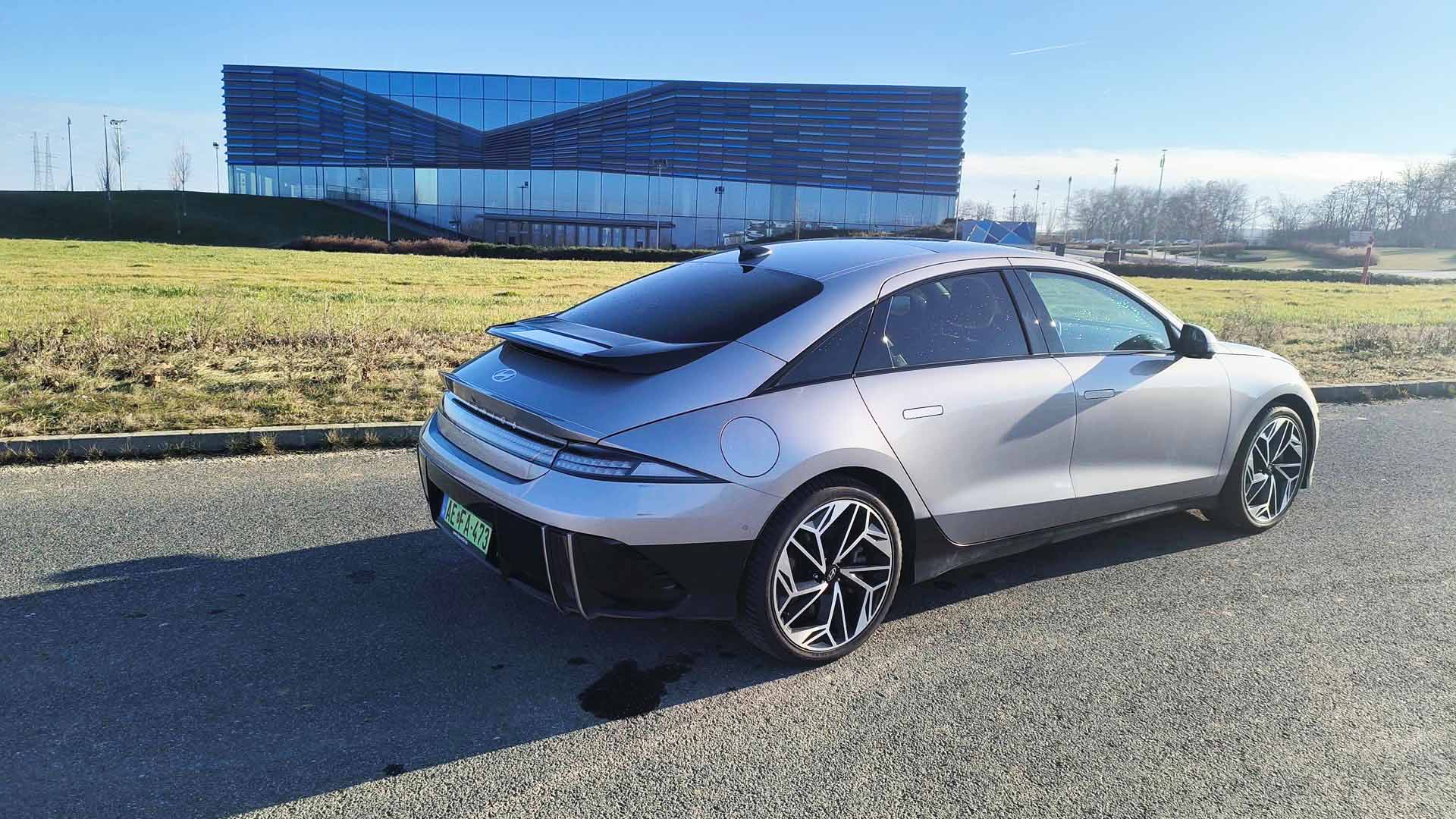 hyundai ioniq 6 10