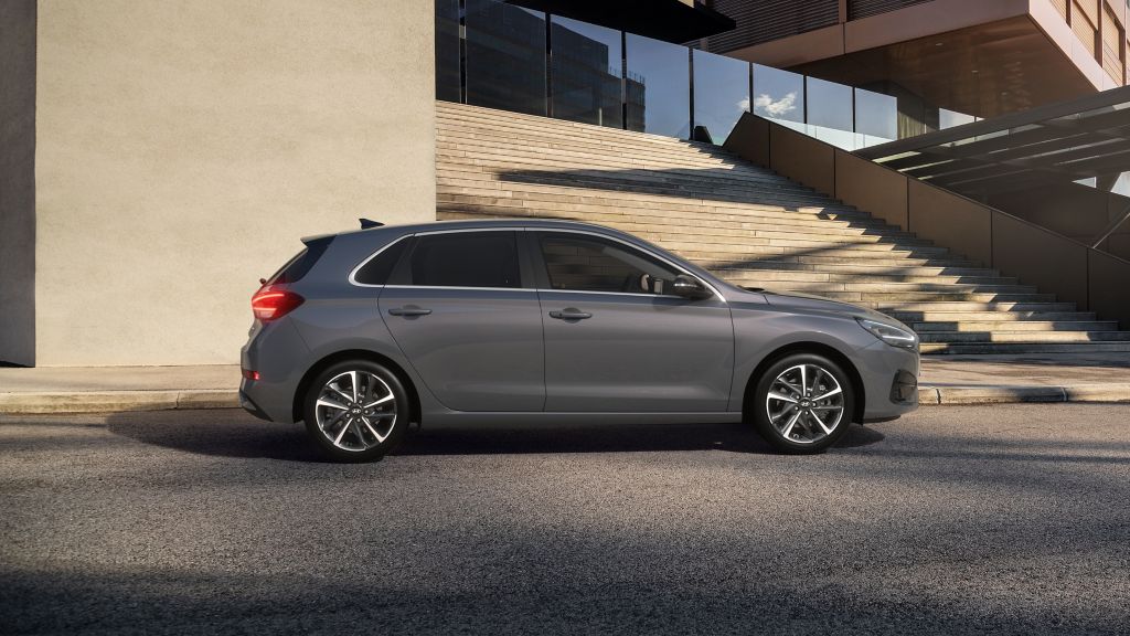 hyundai i30 hatchback 2024 02