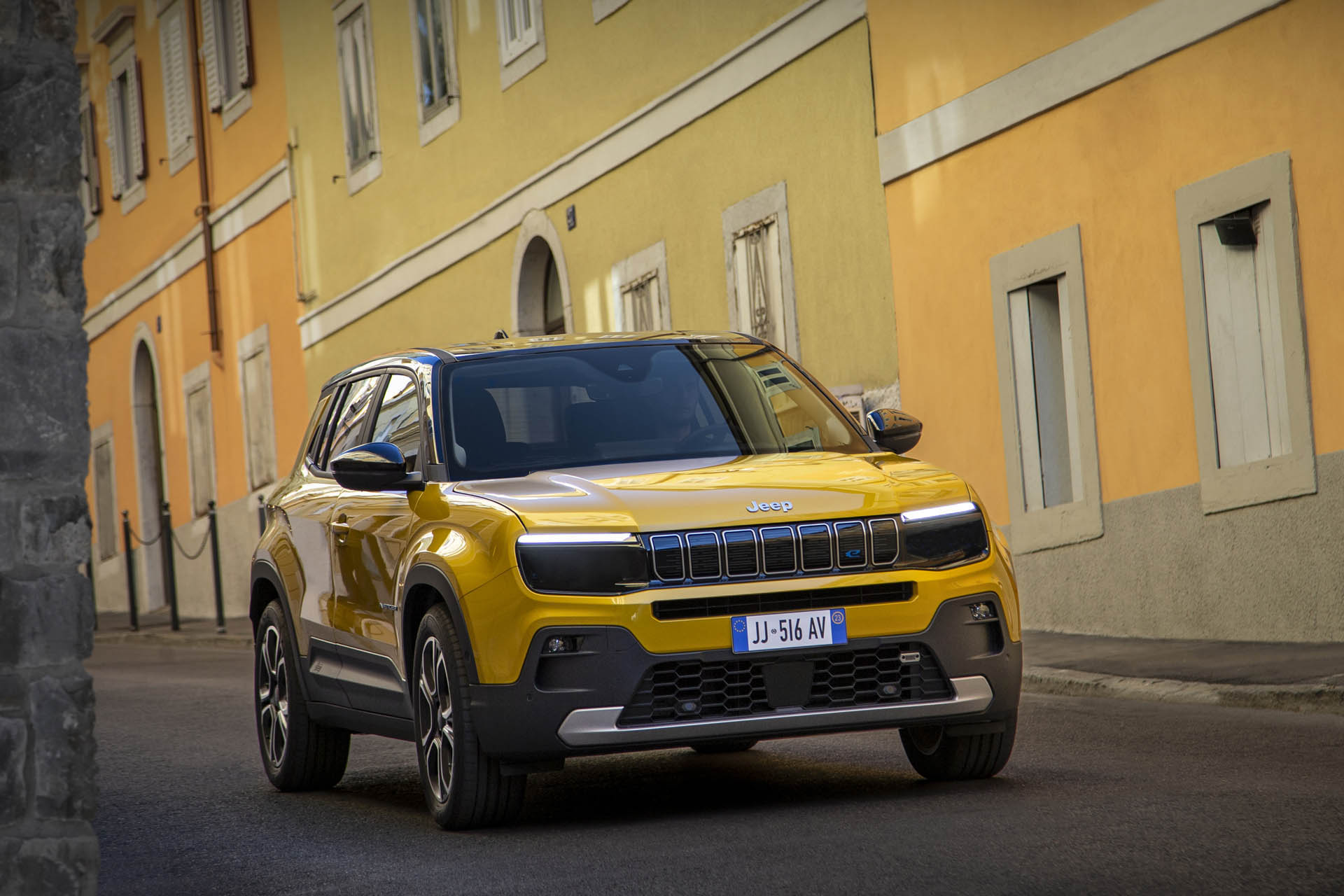 jeepavenger2022a