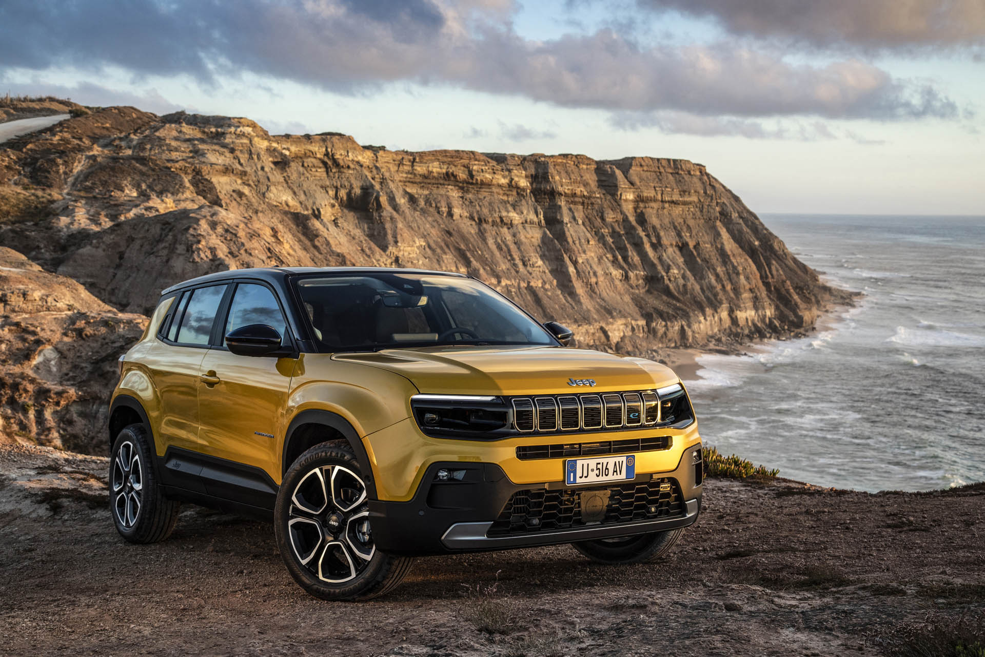 jeepavenger2022k