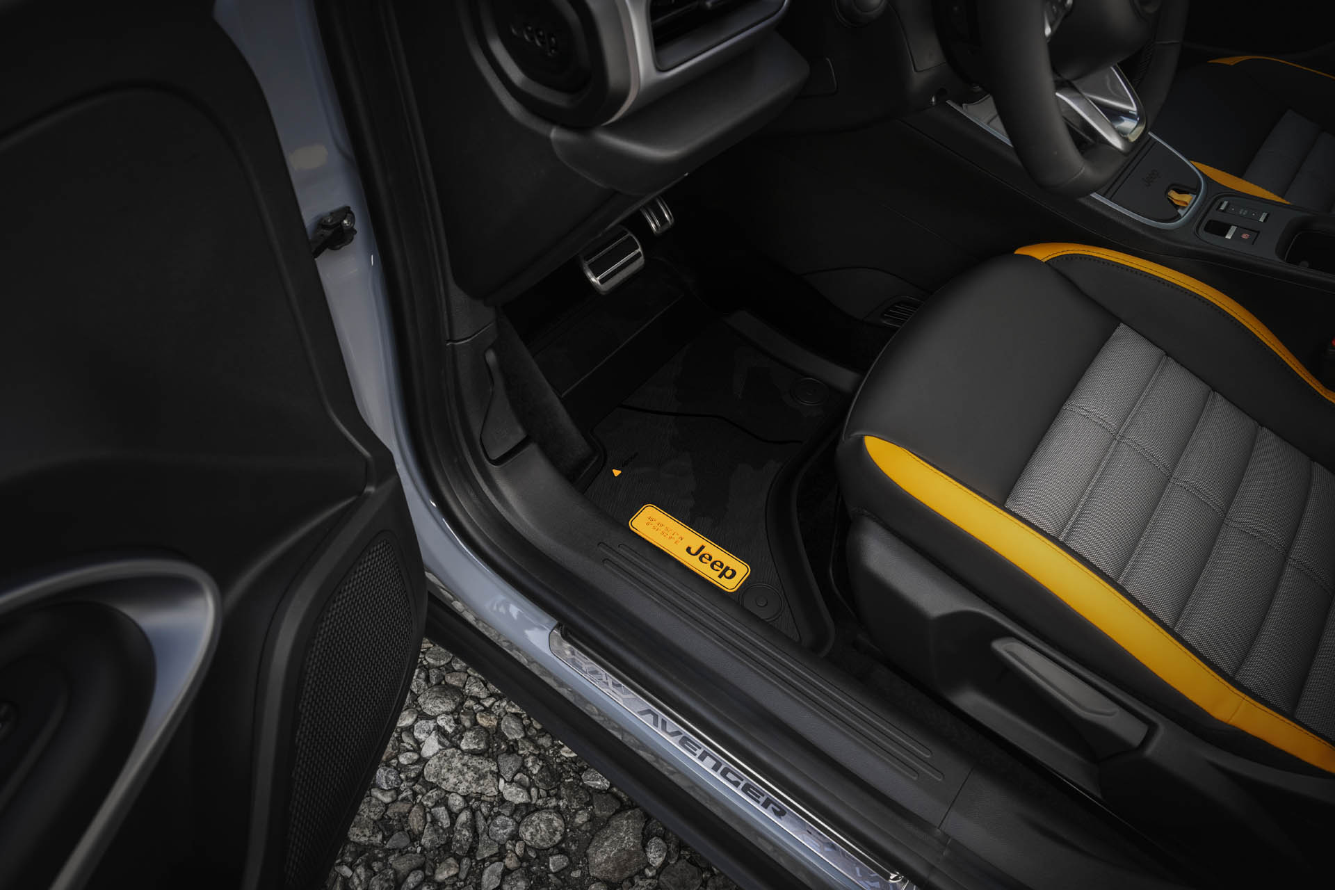 jeep avenger 4xe the north face edition 20