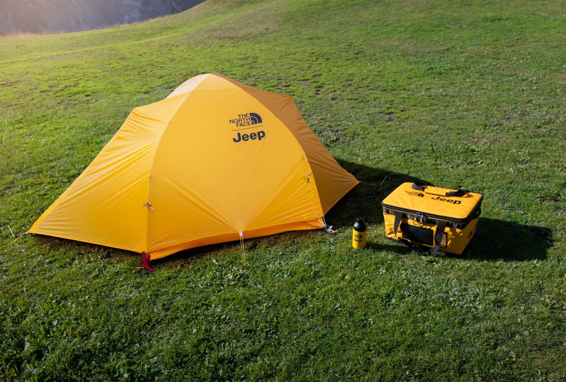 jeep avenger 4xe the north face edition 23