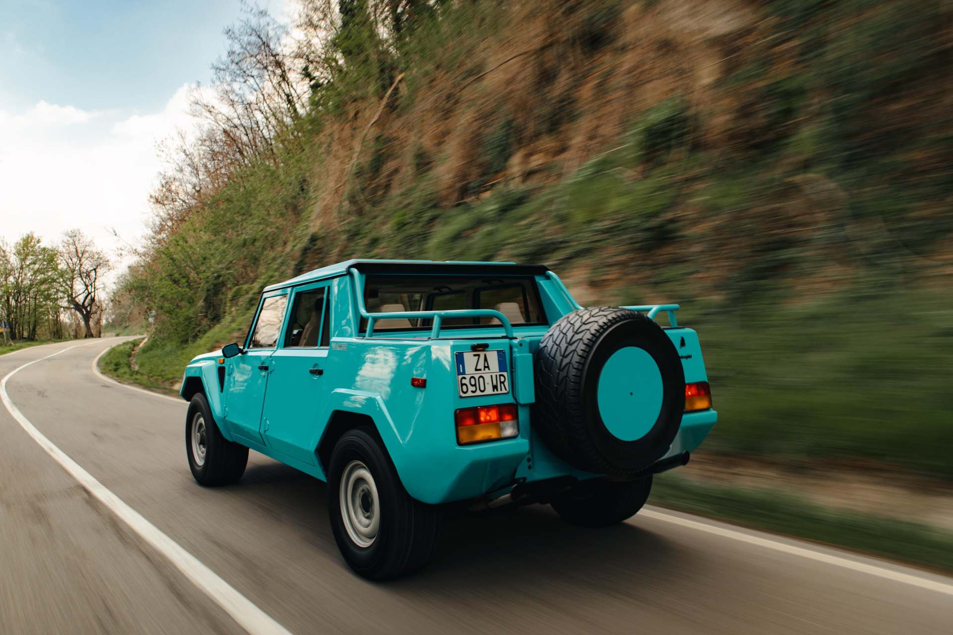 lamborghini lm002