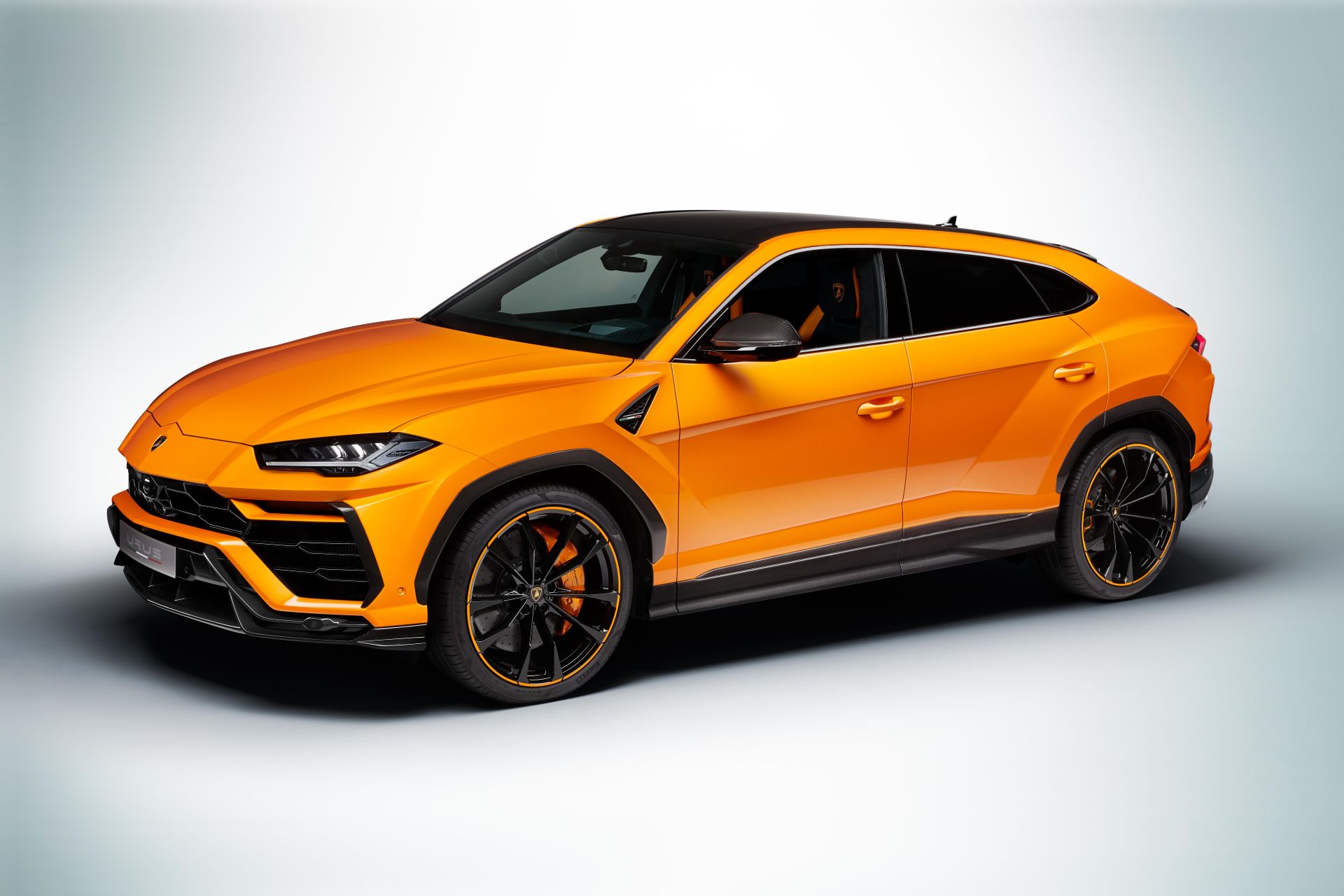 lamborghini urus 03