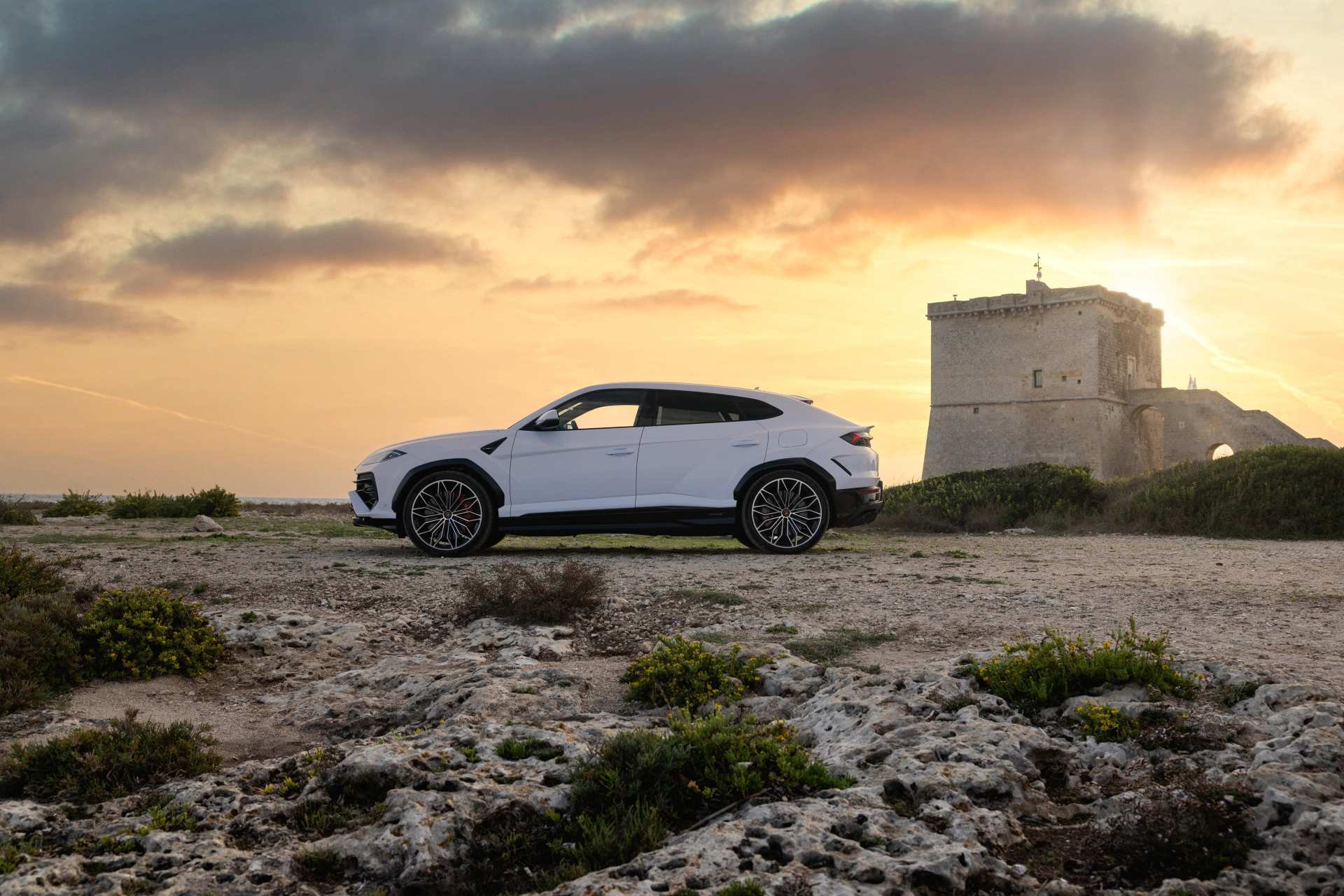 lamborghini urus 38
