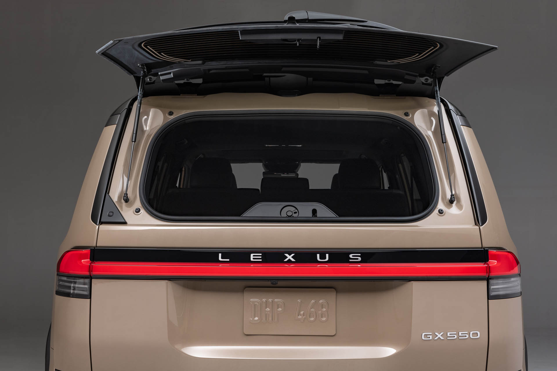 Lexus GX 23