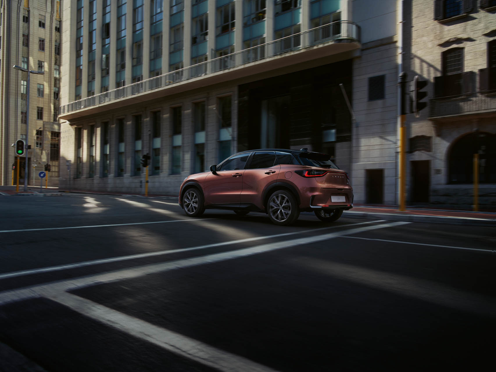 Lexus LBX 12