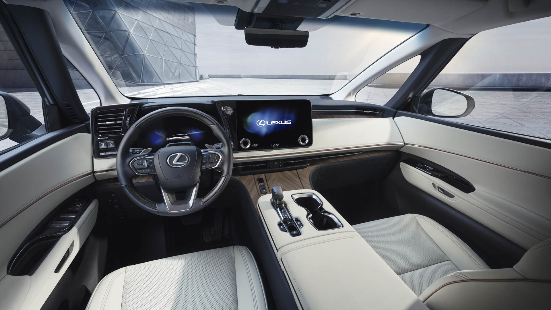 Lexus LM 20