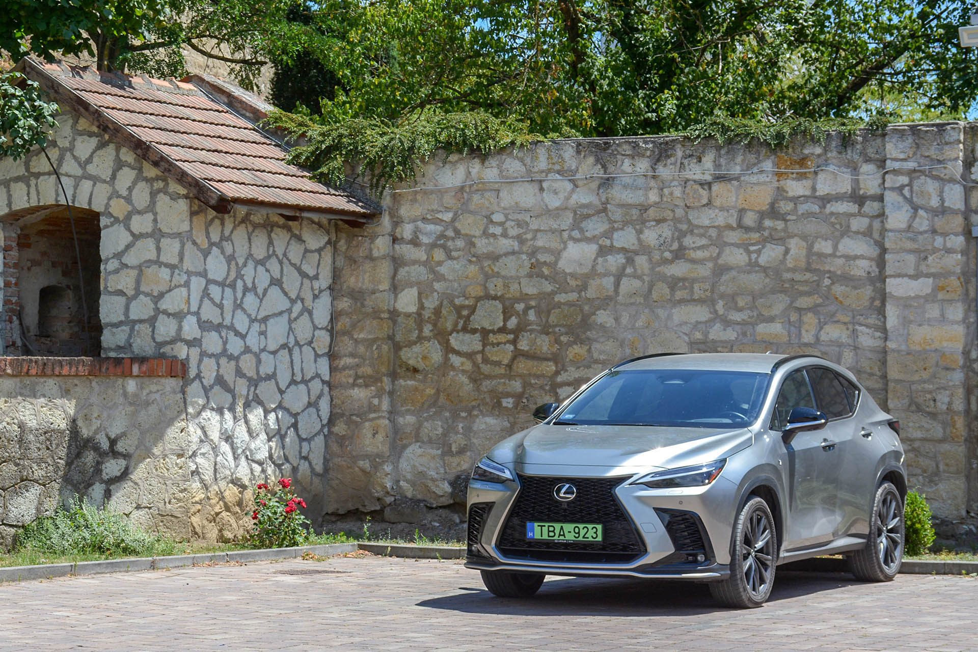 lexusnx450hfsport2022q
