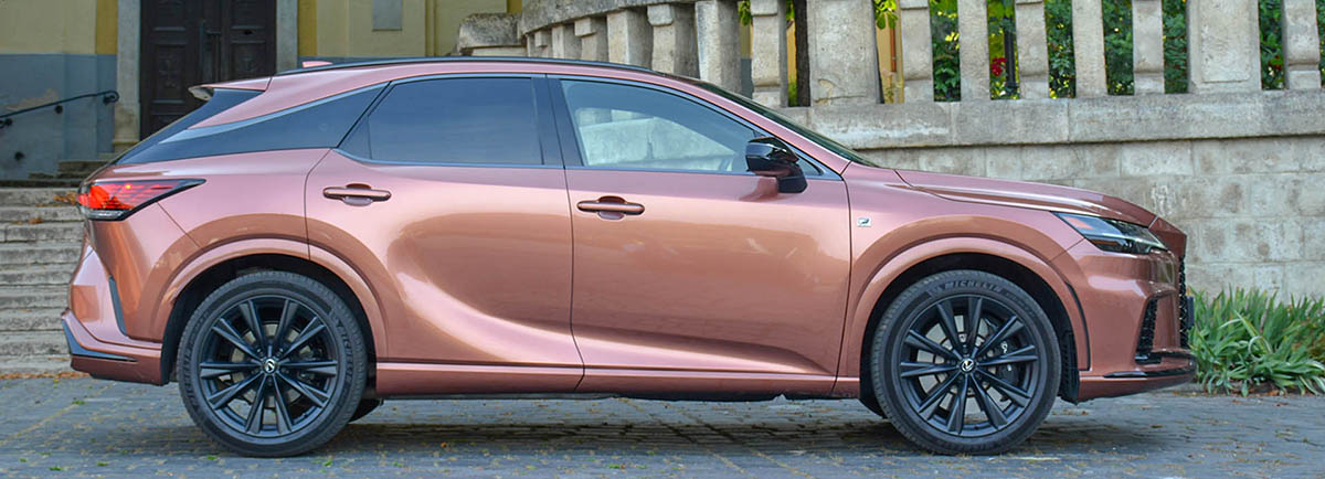 Lexus RX 500h nyito
