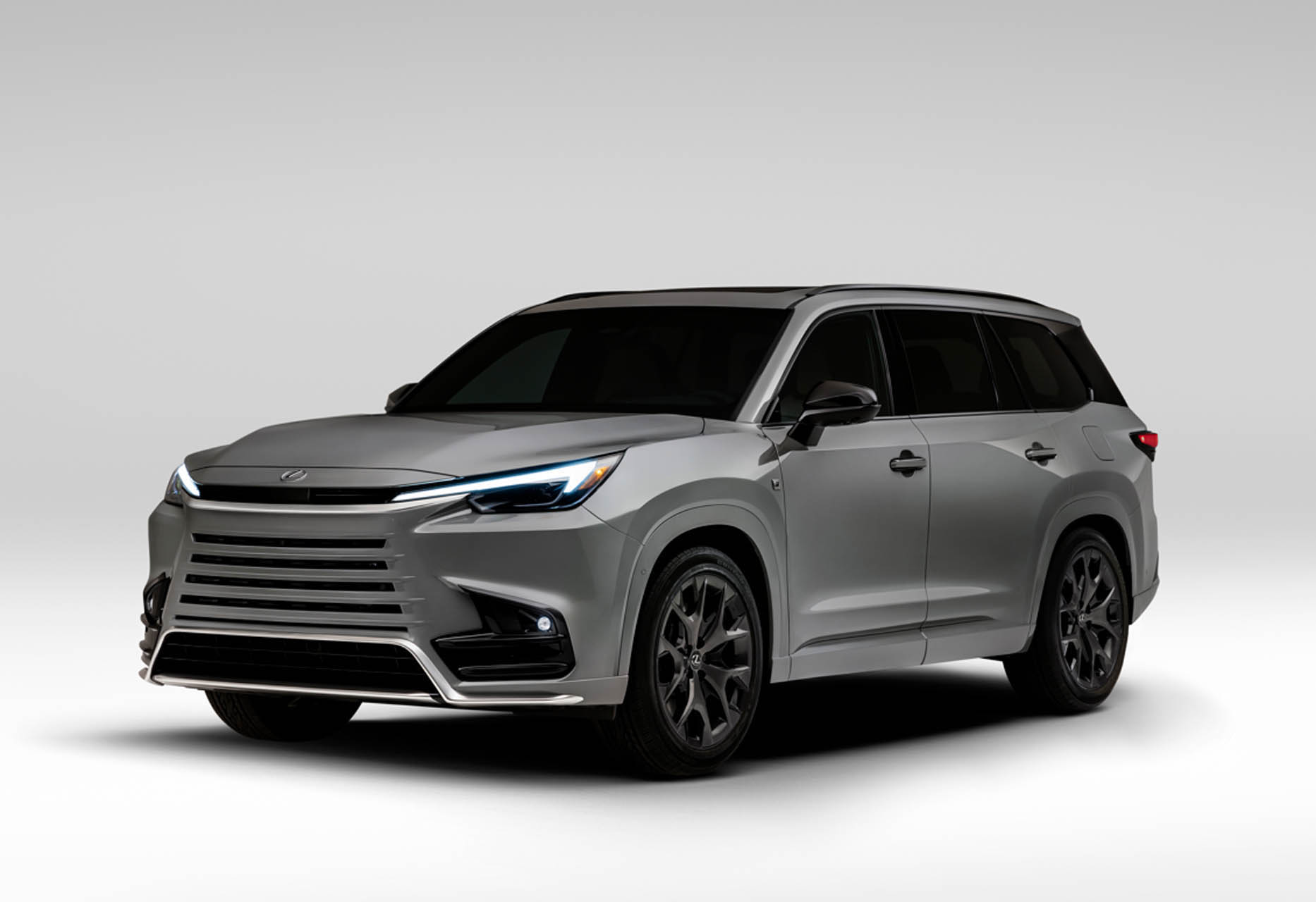 Lexus TX 06