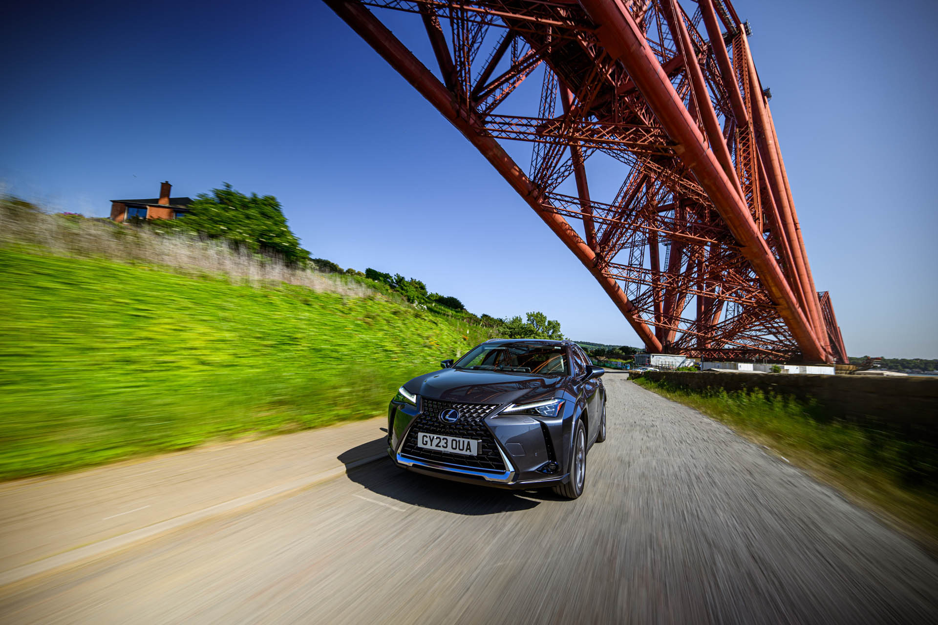 lexus ux300e my23 12