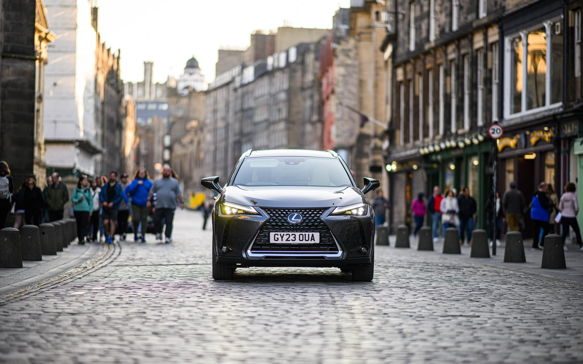 lexus ux300e my23 26