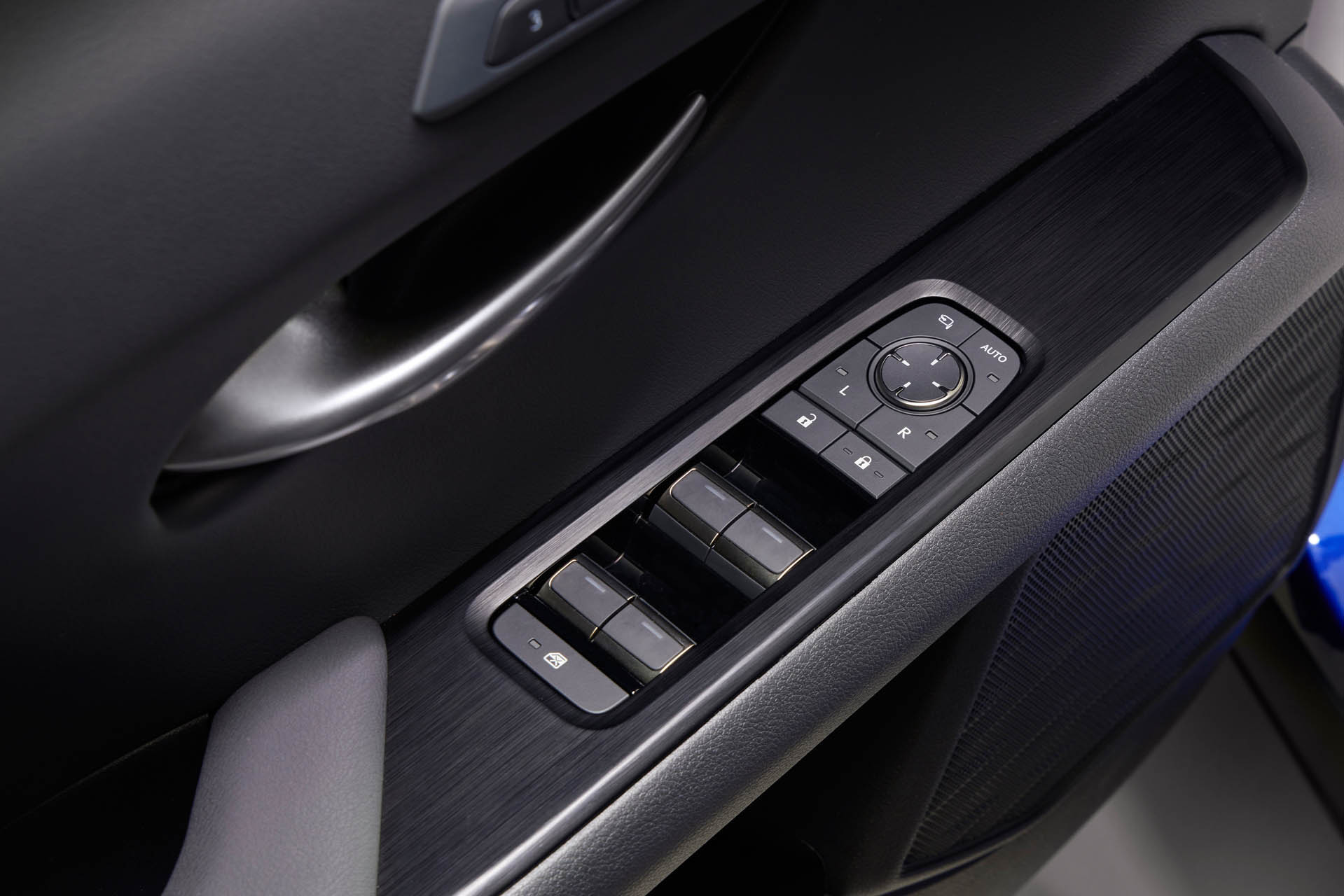 Lexus UXh FSPORT 2025 06