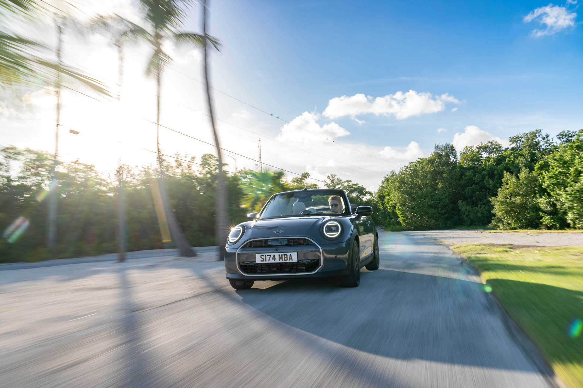MINI Cooper S Convertible 2024 07