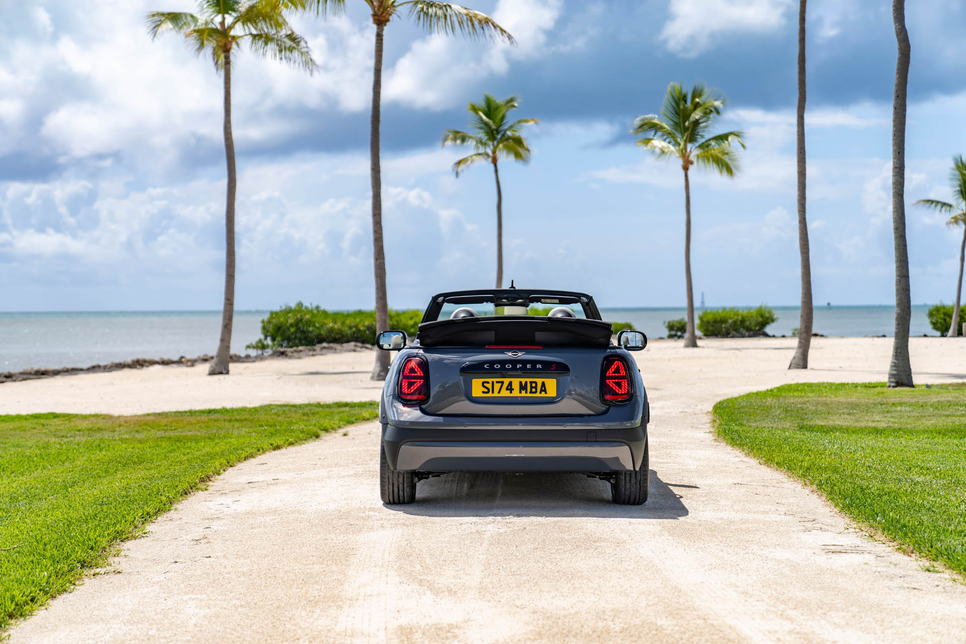 MINI Cooper S Convertible 2024 13