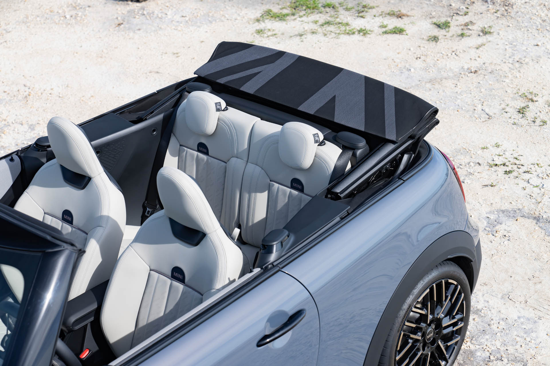 MINI Cooper S Convertible 2024 46