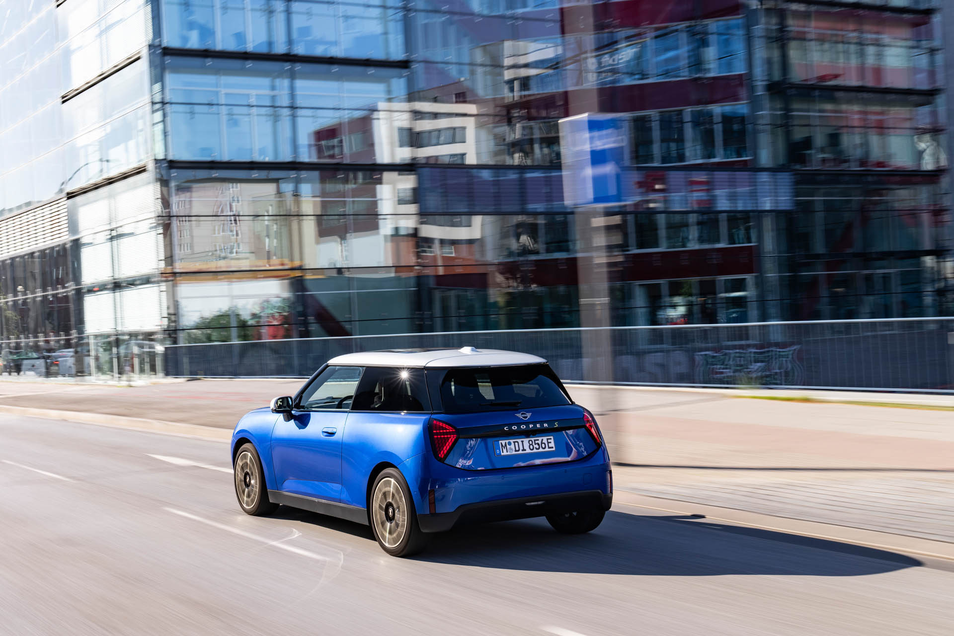 MINI Cooper SE 19