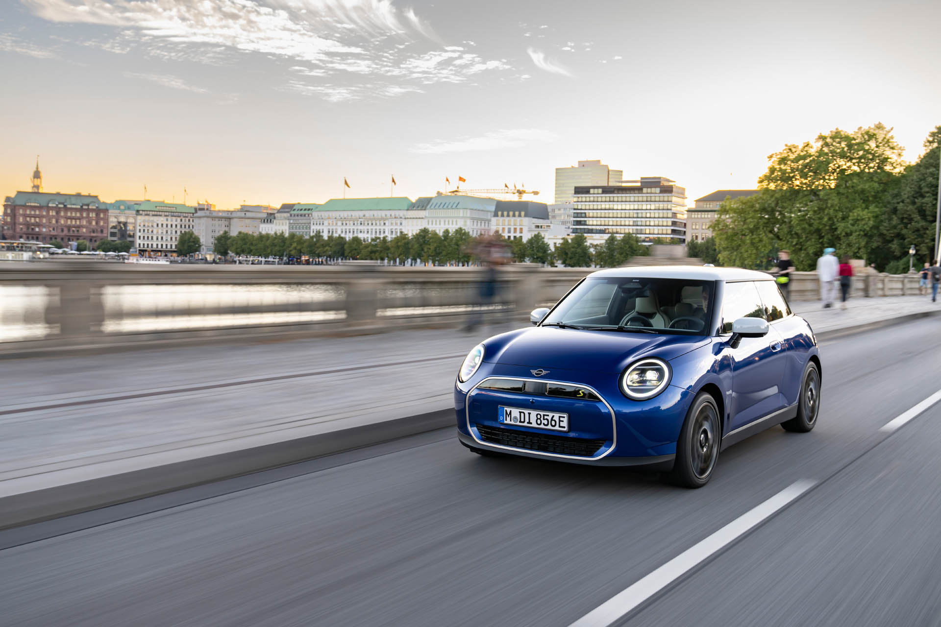 MINI Cooper SE 25