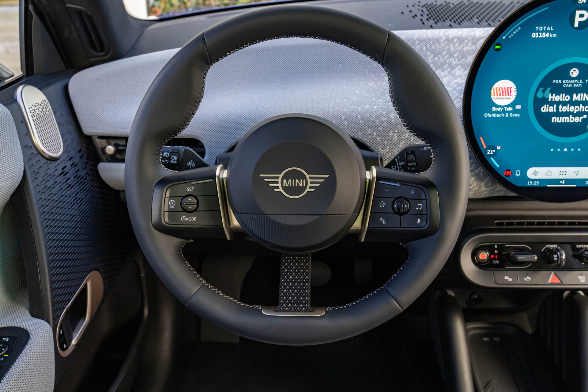 MINI Cooper SE 39