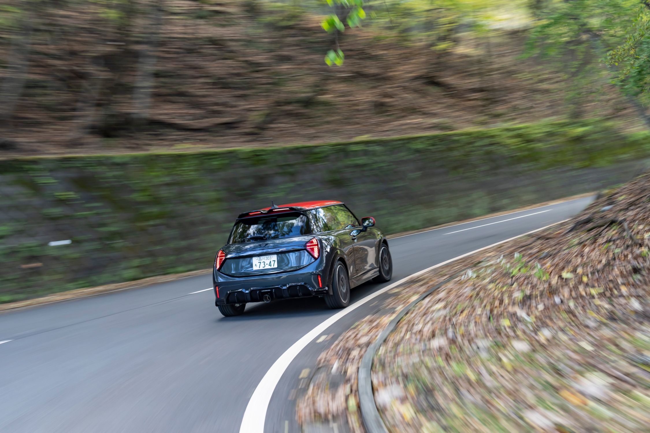 MINI John Cooper Works   Irohazaka 04