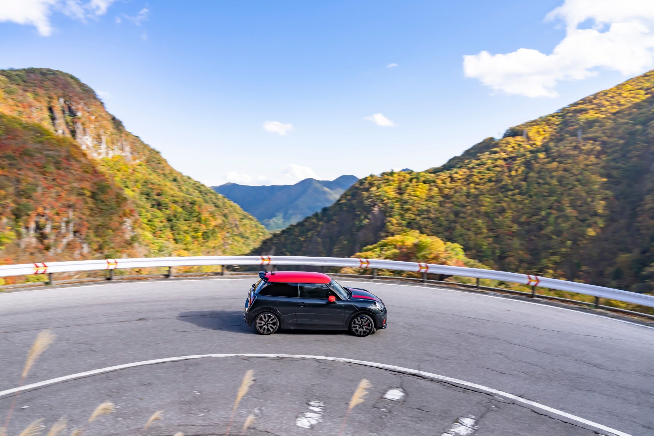MINI John Cooper Works   Irohazaka 30